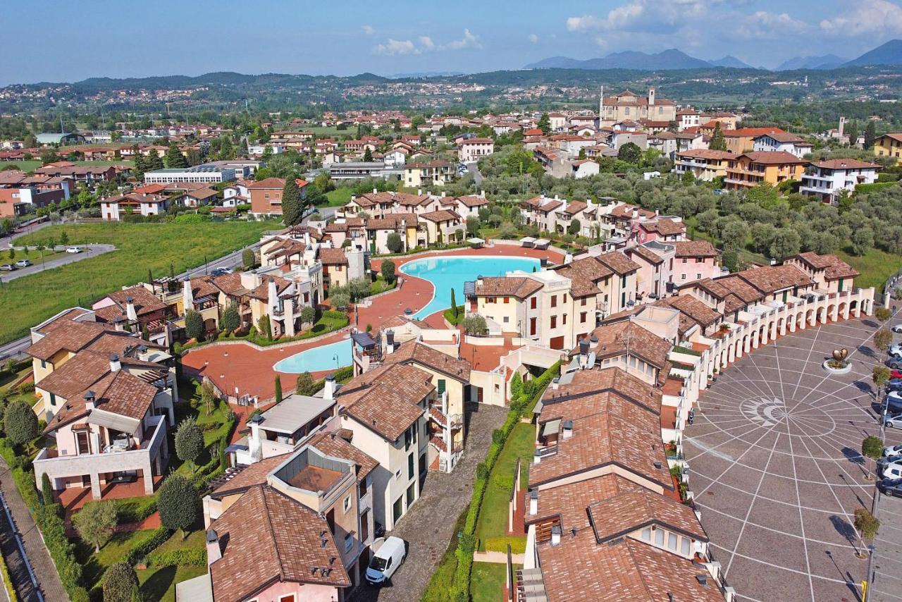 Апартаменти La Rocca 2-11 By Wonderful Italy Манерба-дель-Гарда Екстер'єр фото