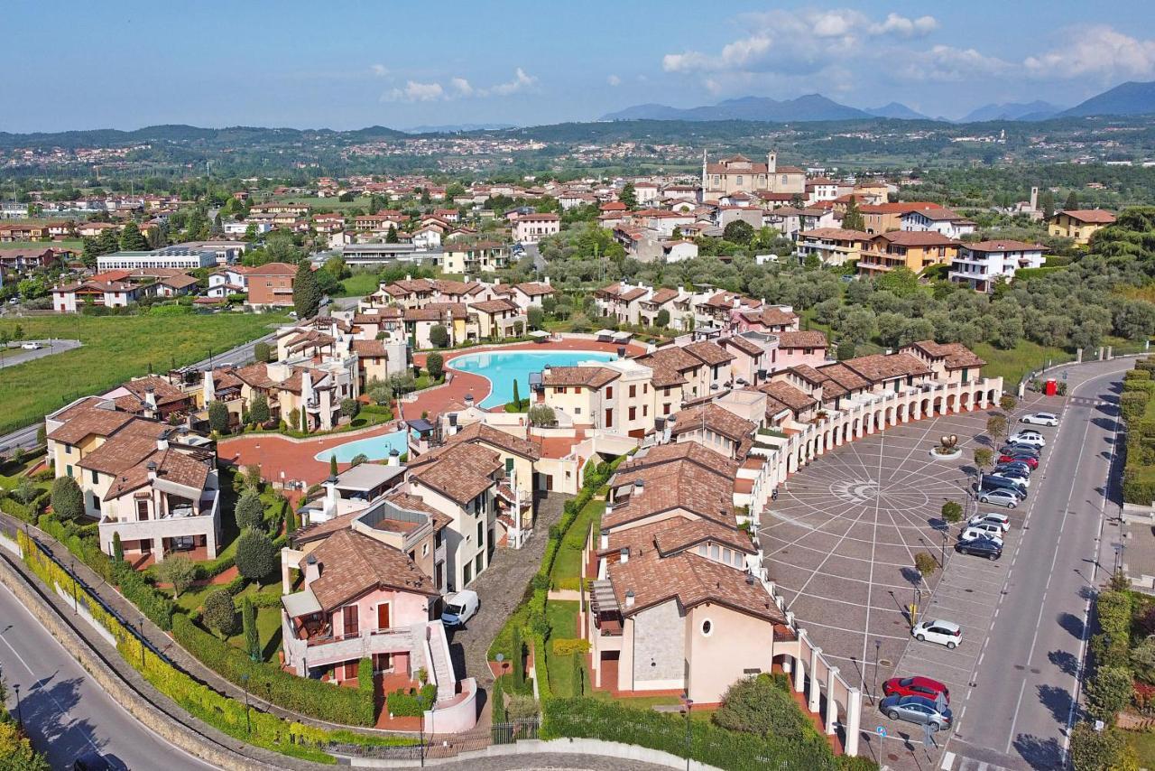 Апартаменти La Rocca 2-11 By Wonderful Italy Манерба-дель-Гарда Екстер'єр фото
