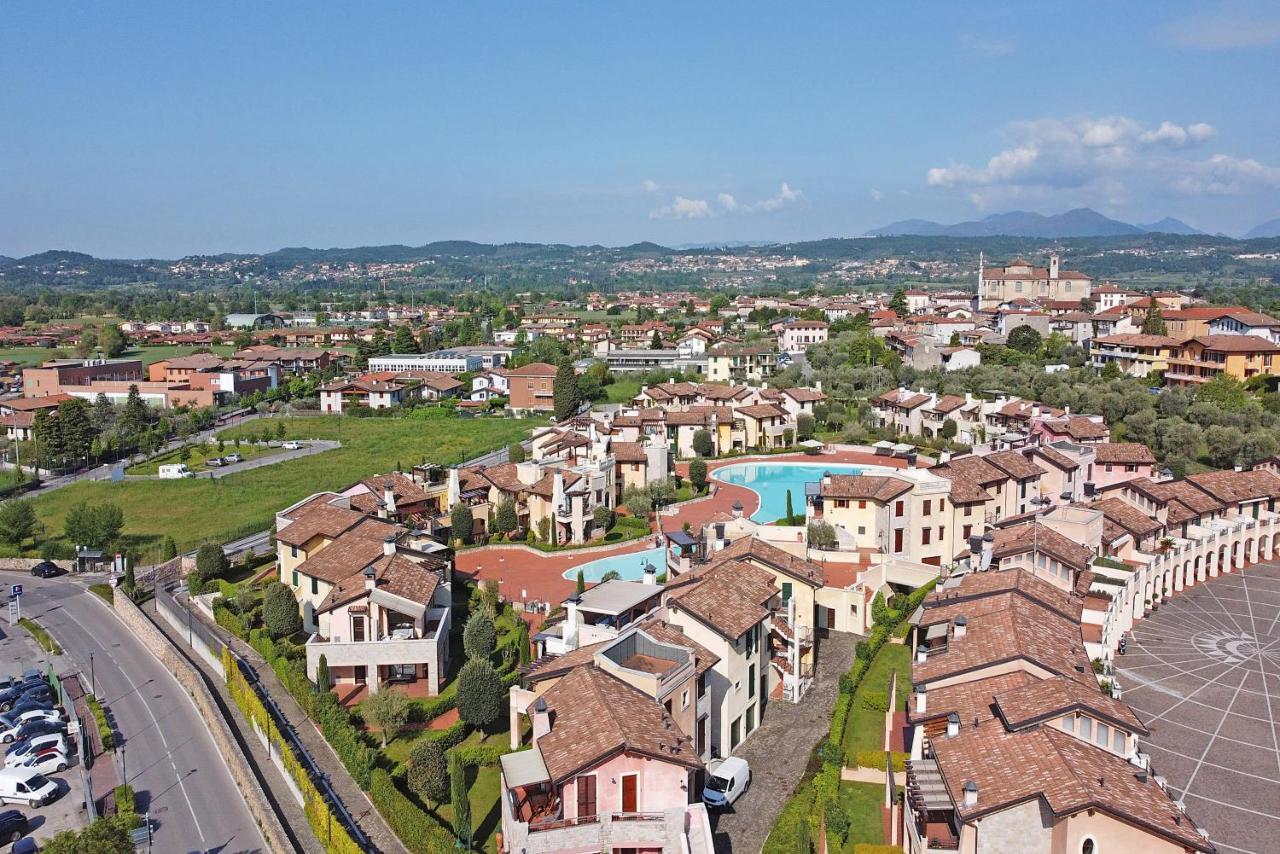 Апартаменти La Rocca 2-11 By Wonderful Italy Манерба-дель-Гарда Екстер'єр фото
